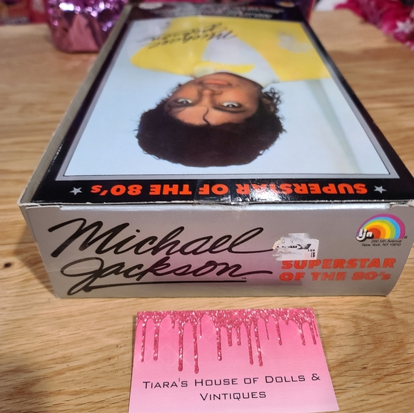 NEW! 1984 MICHAEL JACKSON AMERICAN MUSIC AWARDS DOLL! - Picture 10 of 10